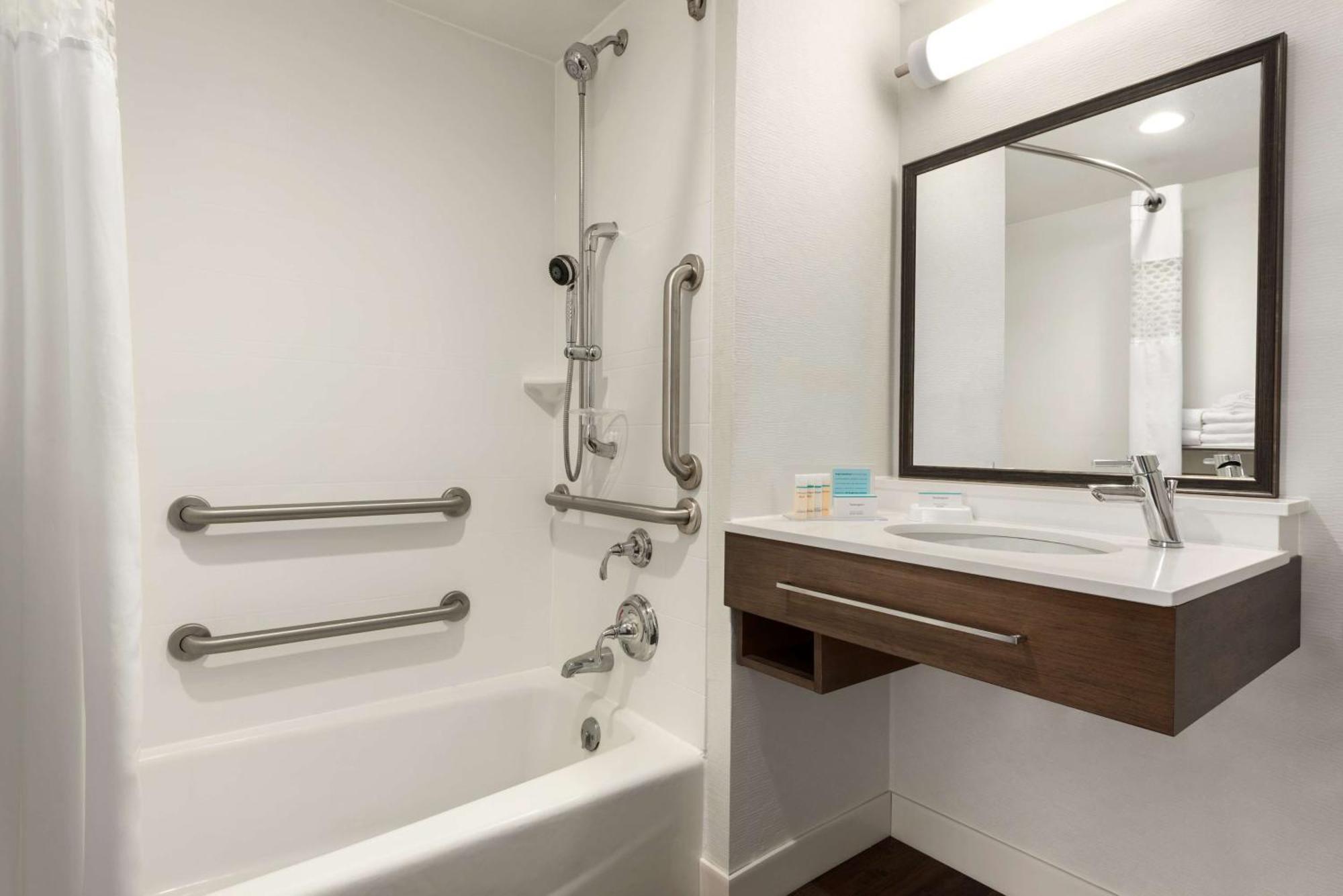 Hampton Inn ואוסאו מראה חיצוני תמונה